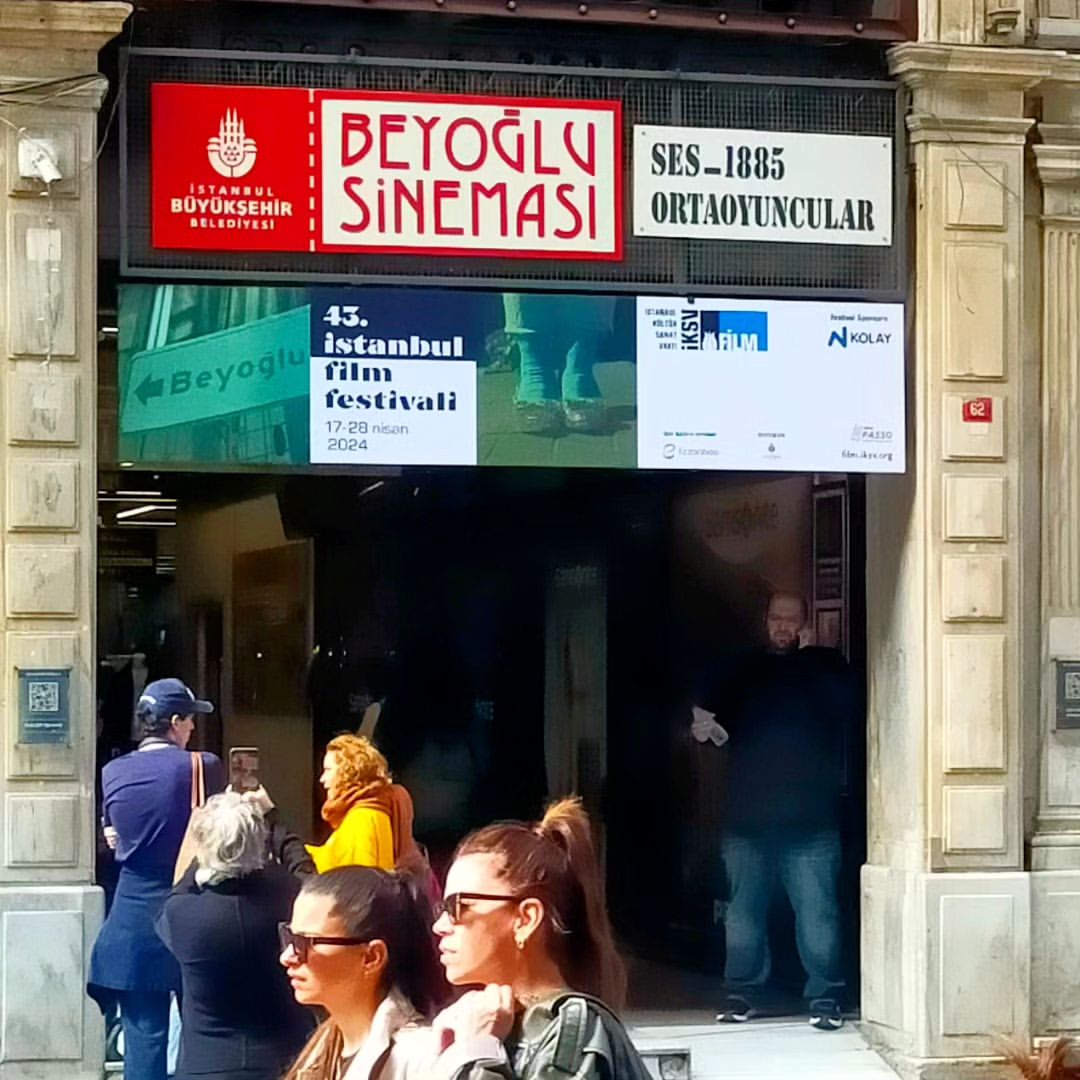 Yenilenen Beyoğlu Sineması ilk festivalini gerçekleştiriyor. 