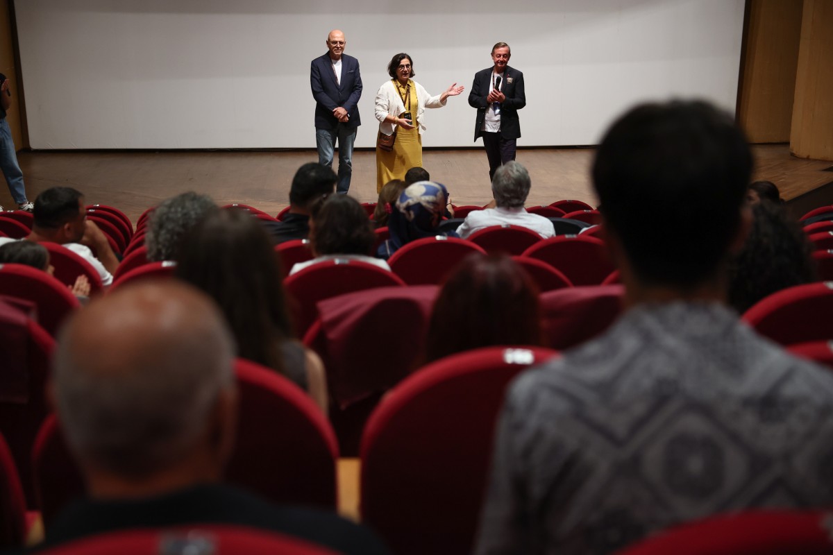 Altın Portakal’ın Büyük Buluşması Başladı; Filmler, Seyirciler, Ekipler Hep Birlikte Salonlarda!